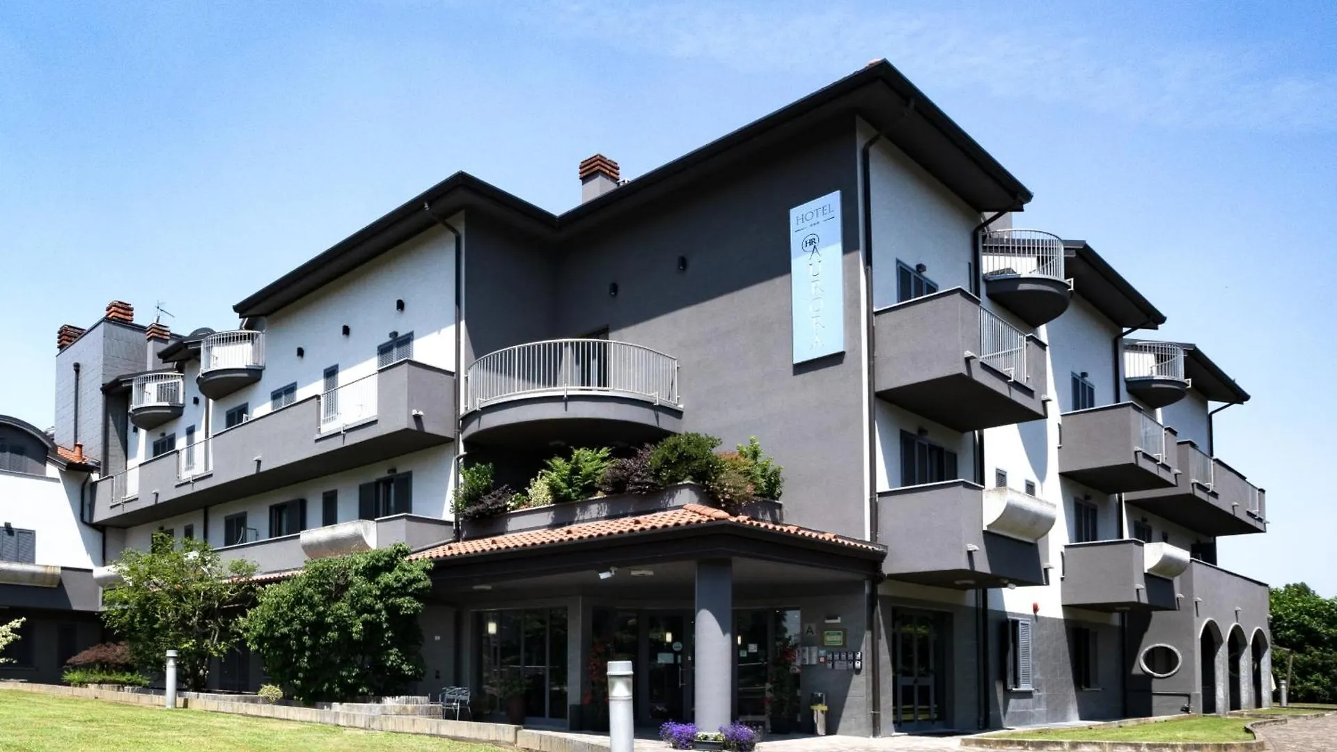 3 Hotel 3 Stelle vicino Certosa di Garegnano con Accesso Facile